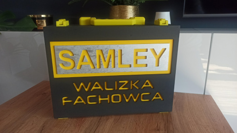 Skrzynka, walizka na urodziny, imprezę MASZLITRA, HILLITR, SAMLEY Skrzynka, walizka na urodziny, imprezę MASZLITRA, HILLITR, SAMLEY